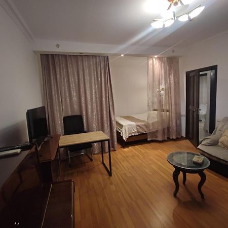 יירבאן Apartments On Sayat-Nova 14 מראה חיצוני תמונה