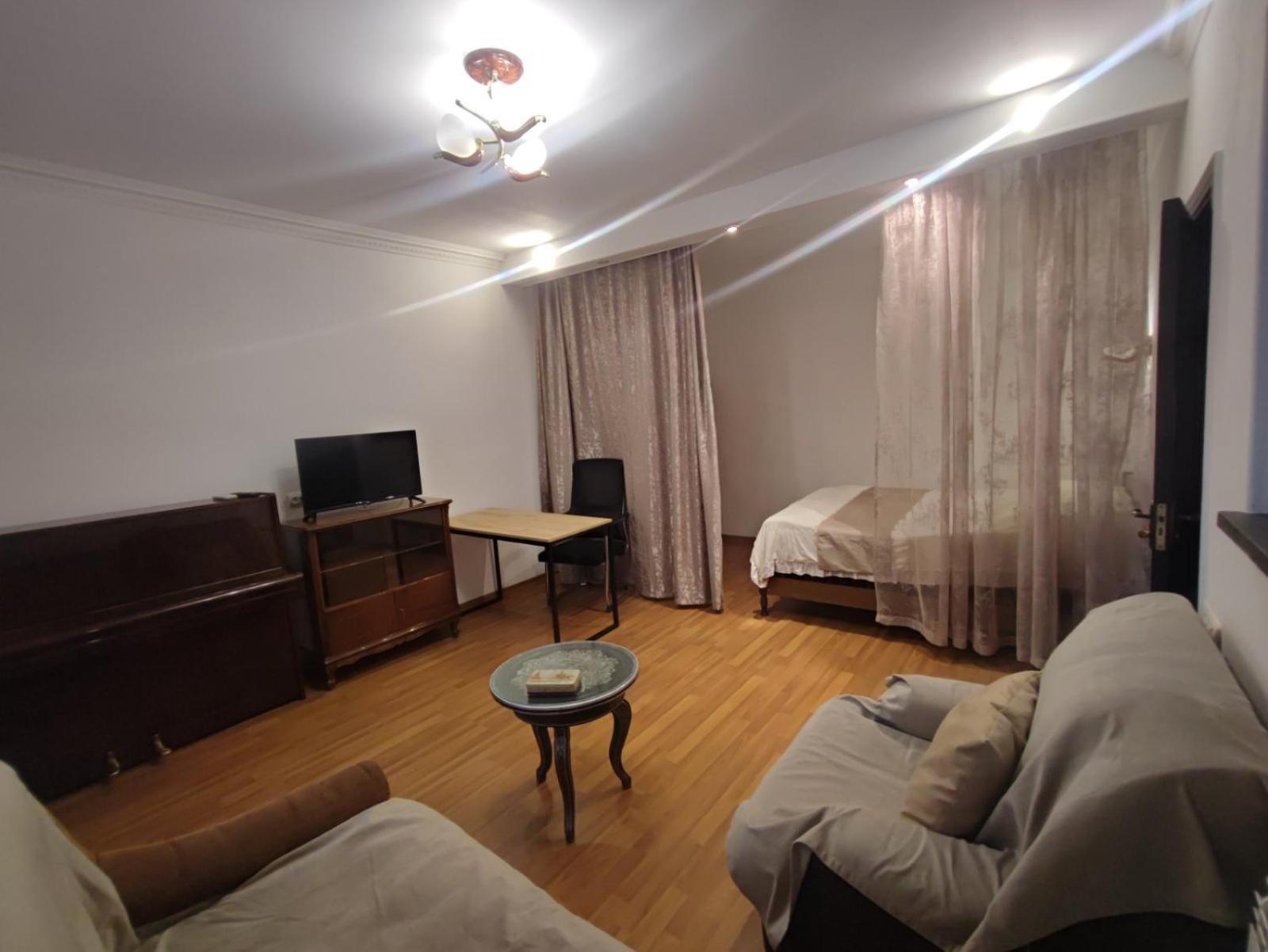 יירבאן Apartments On Sayat-Nova 14 מראה חיצוני תמונה